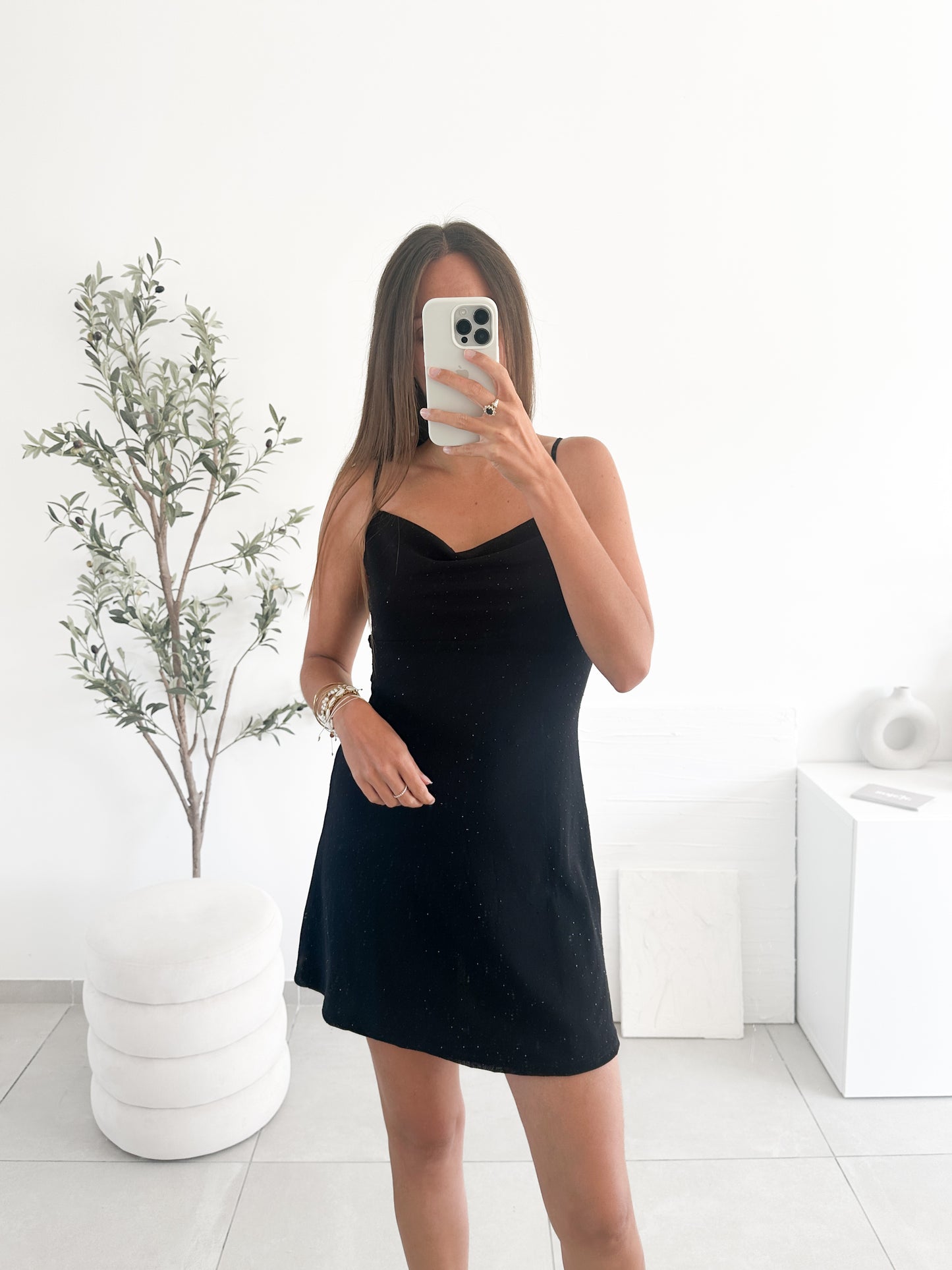 Robe à strass noire