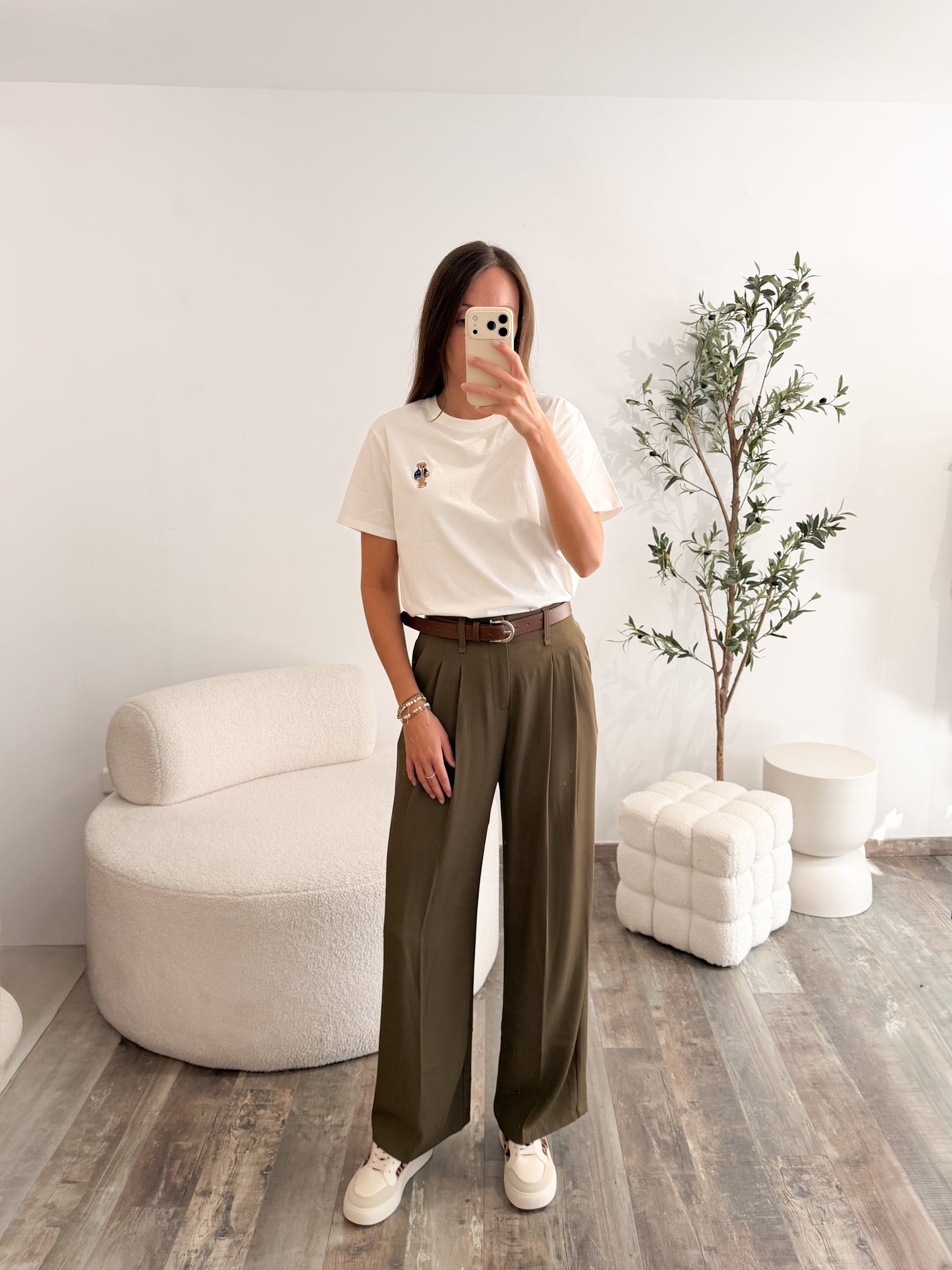 Pantalon avec ceinture vert kaki