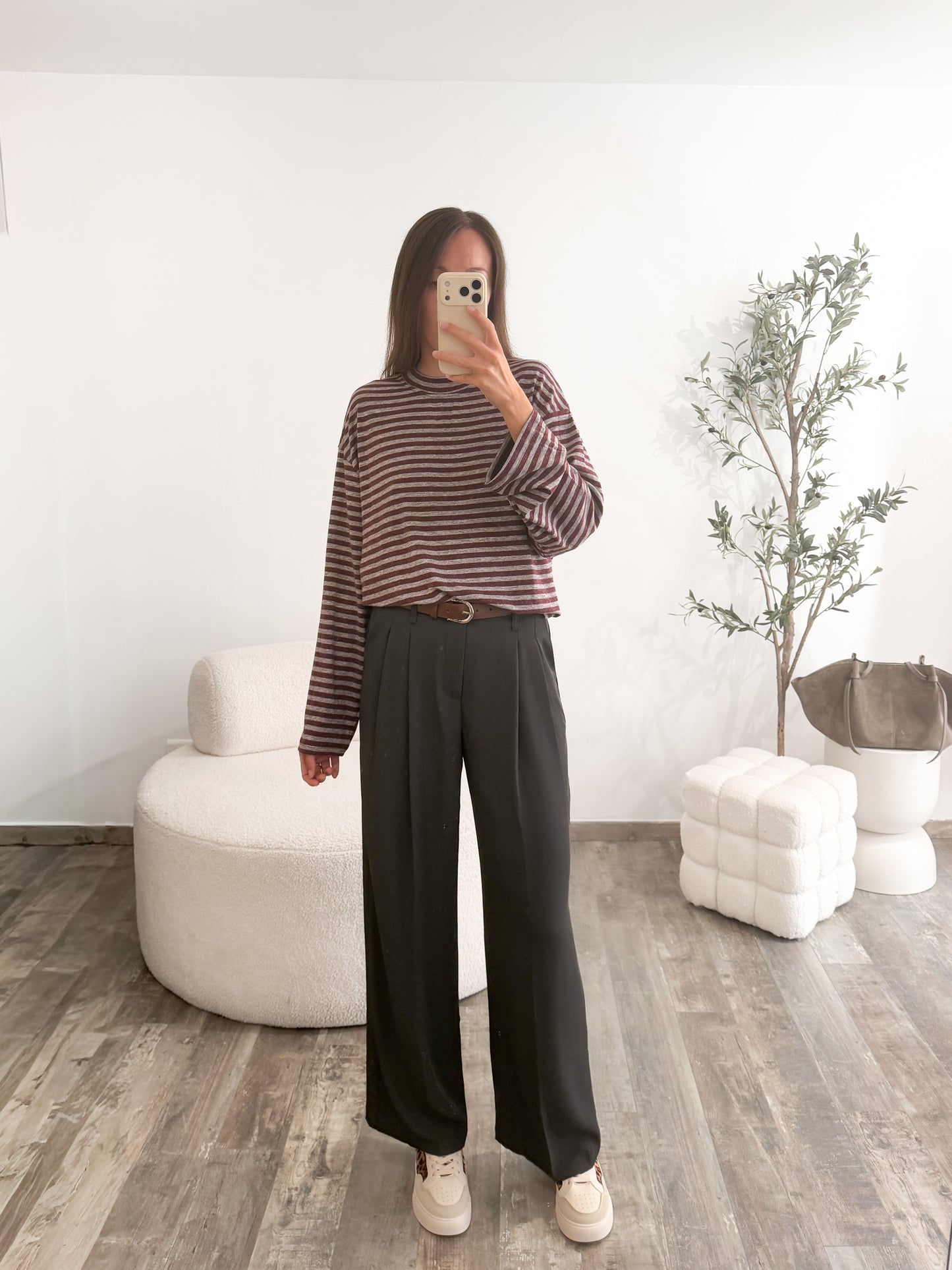Pantalon avec ceinture gris anthracite