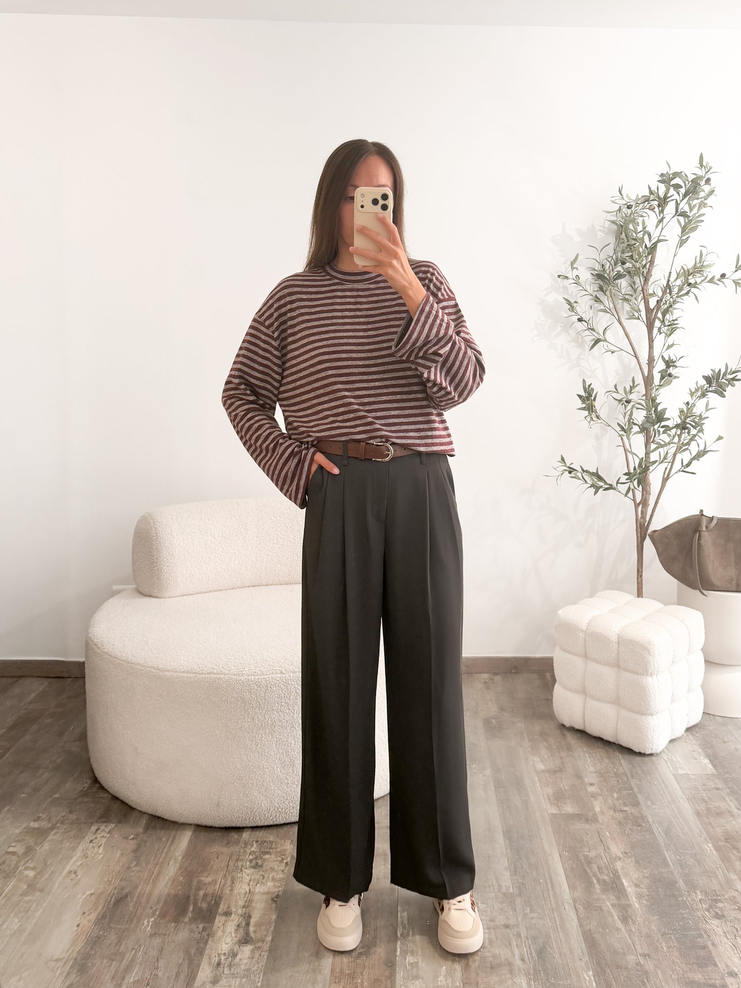 Pantalon avec ceinture gris anthracite