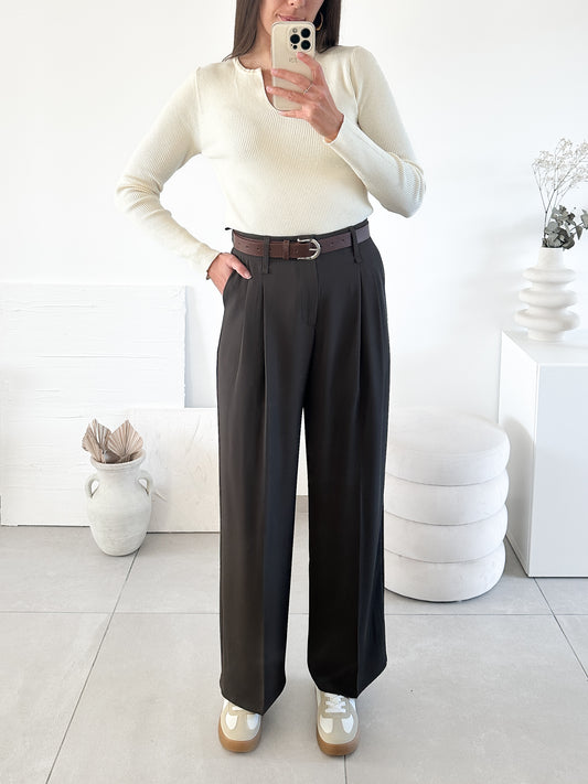 Pantalon avec ceinture marron foncé