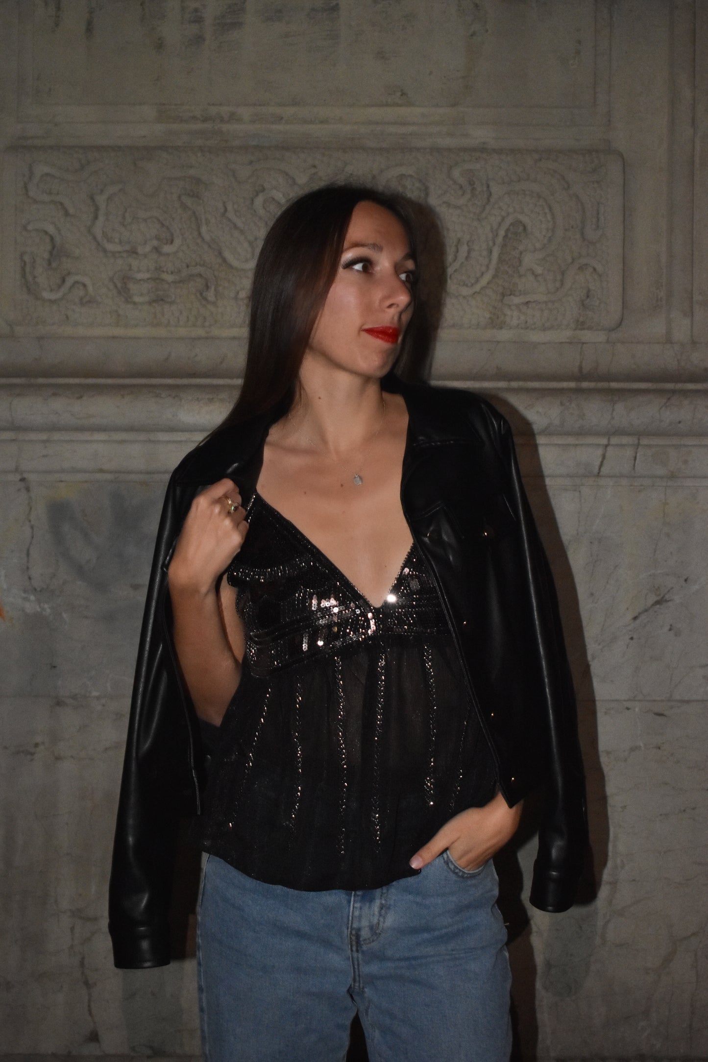 Top à sequins et perles noir