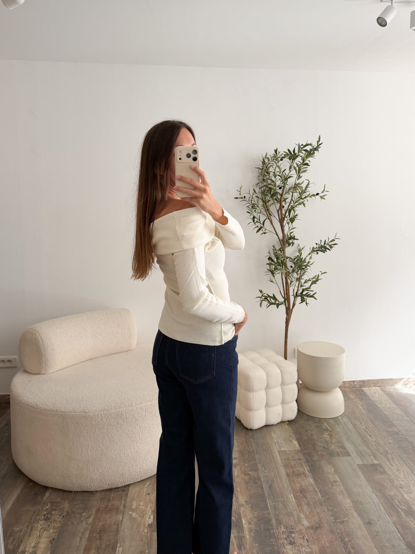 Pull col Bardot