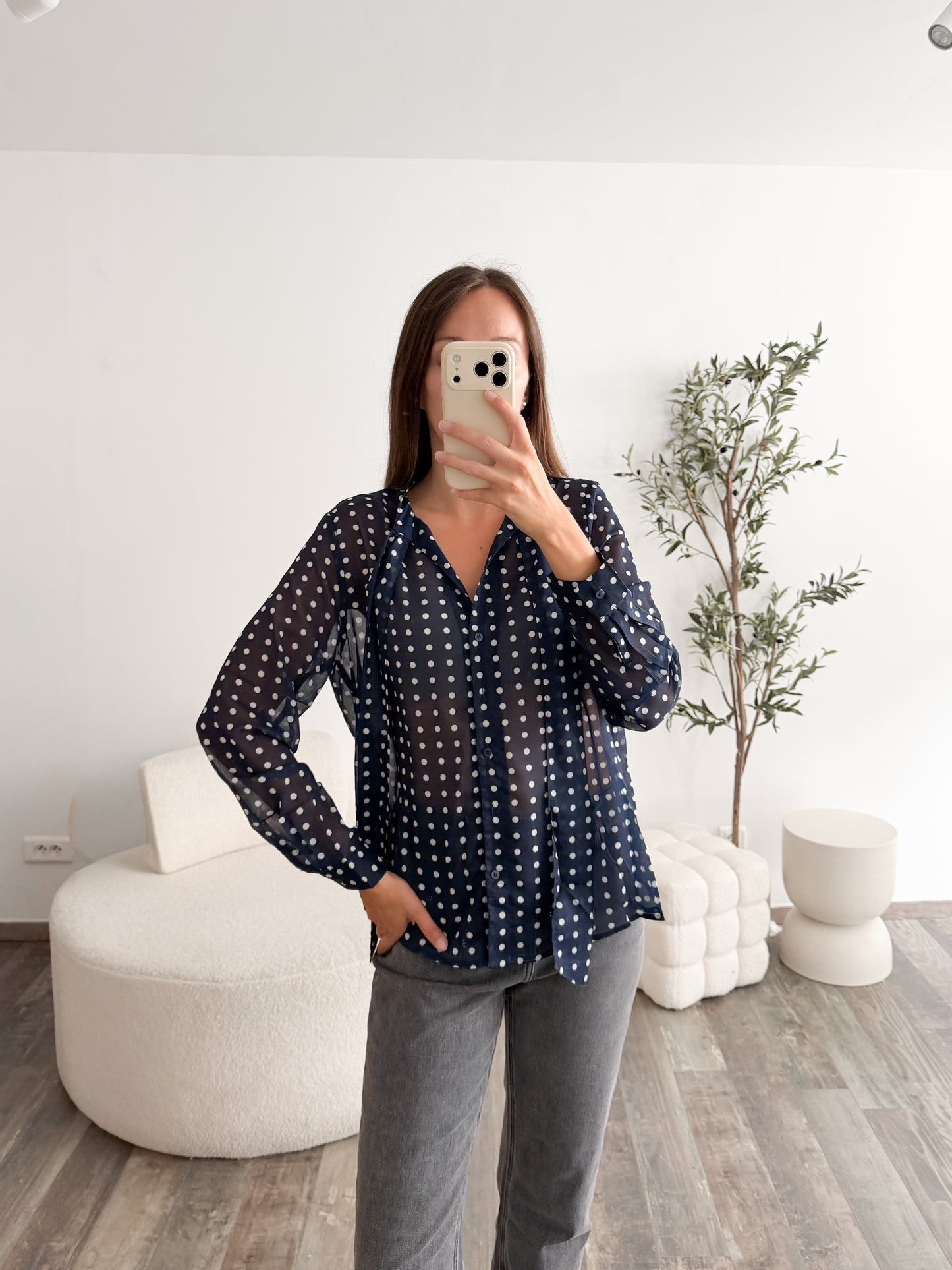 Blouse à pois (couleur au choix)