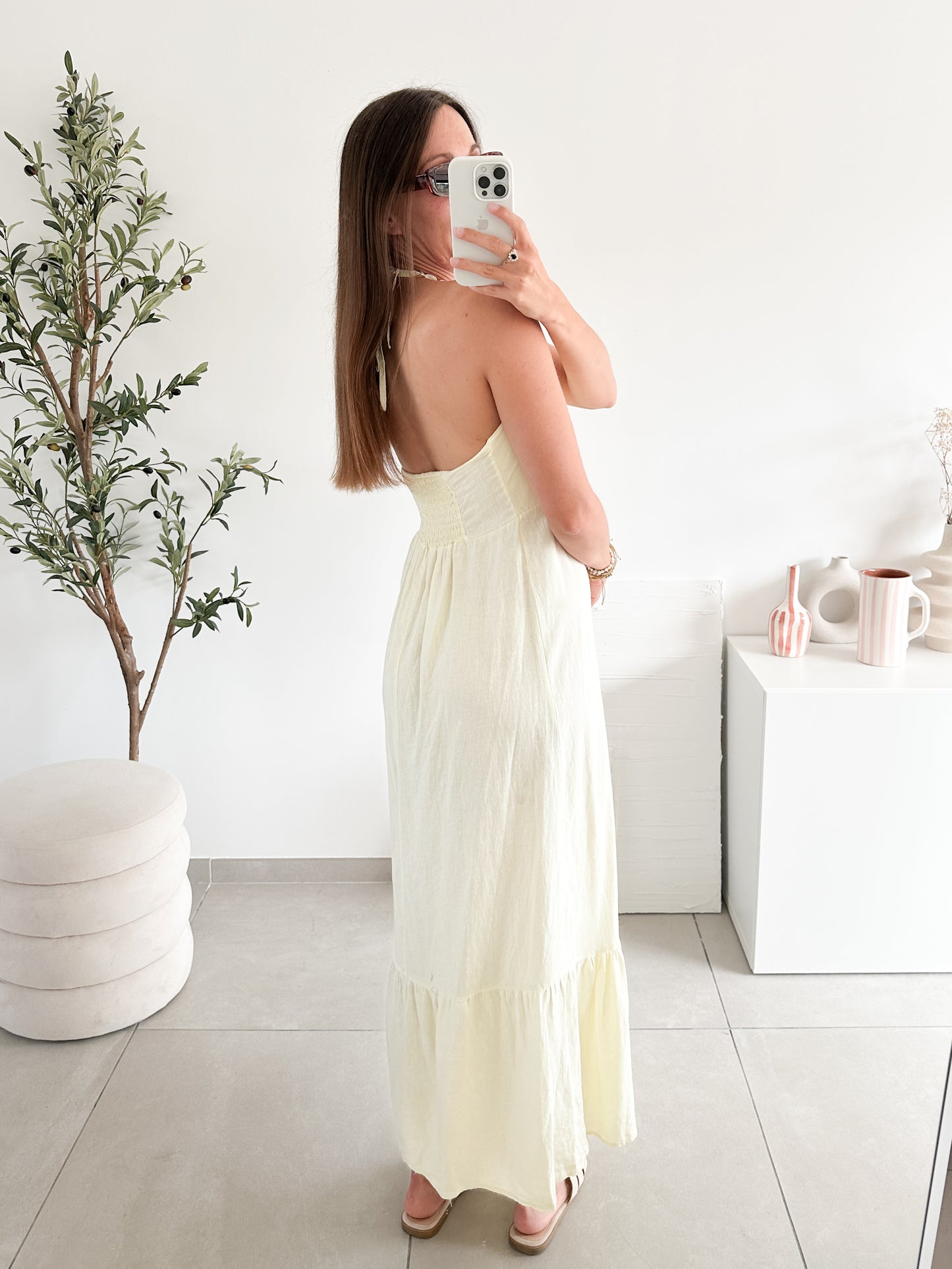Robe dos nu en lin jaune PRÉCOMMANDE