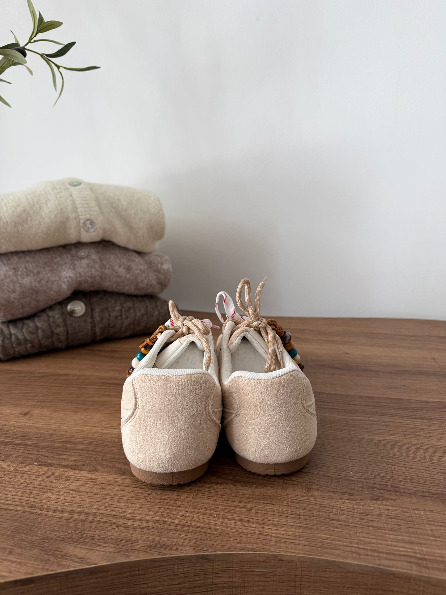 Baskets beige doubles lacets
