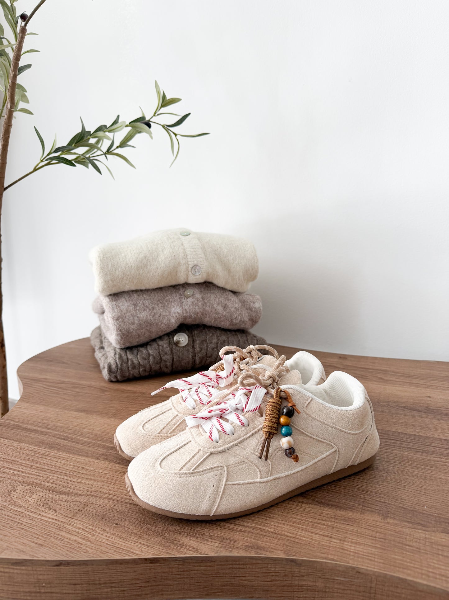 Baskets beige doubles lacets