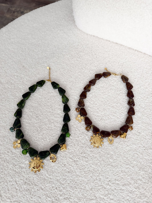 Collier acrylique