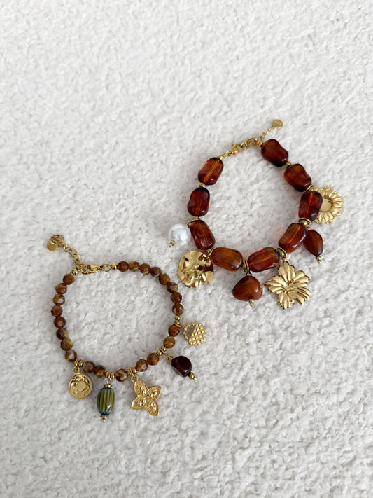 Bracelet marron à breloques