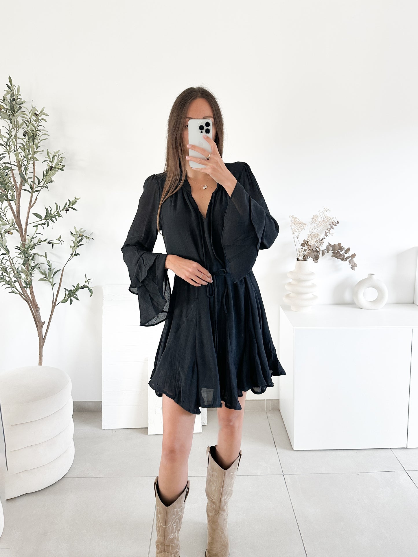 Robe Alba noire