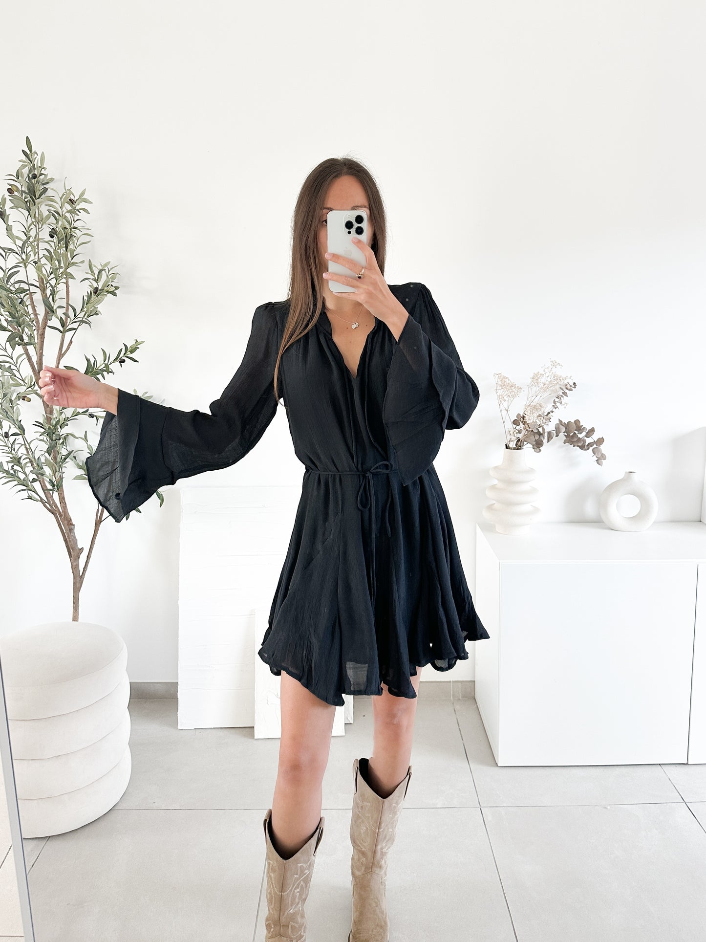 Robe Alba noire