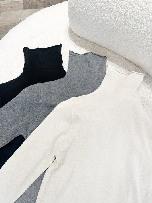 Pull col roulé (couleur au choix)