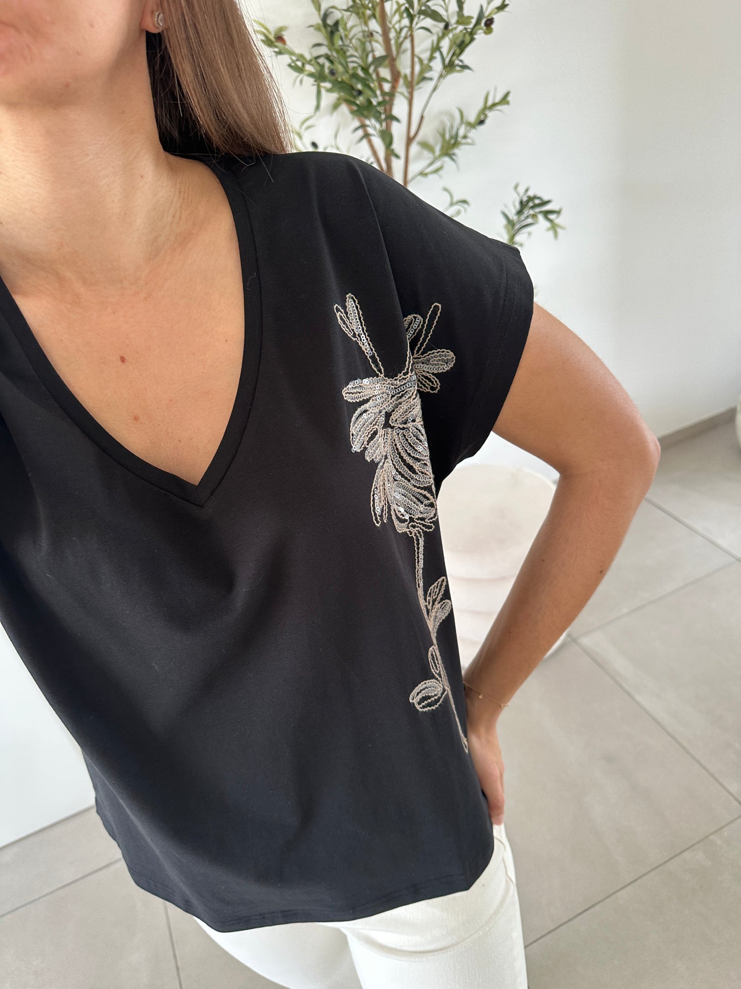 T-shirt sequin