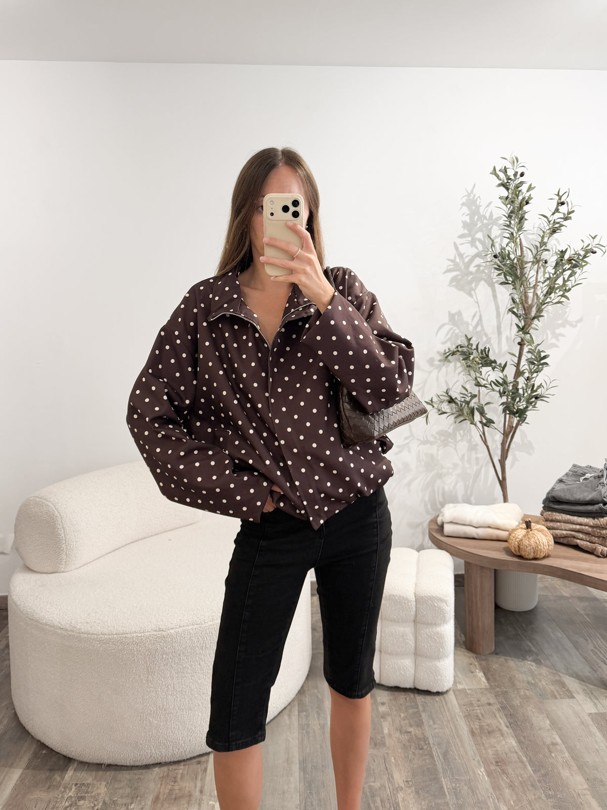 Veste à pois marron