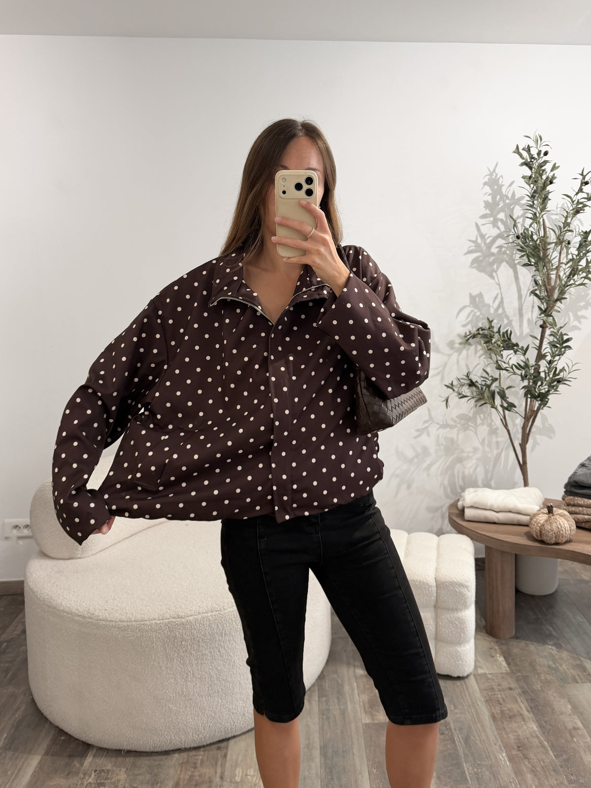 Veste à pois marron