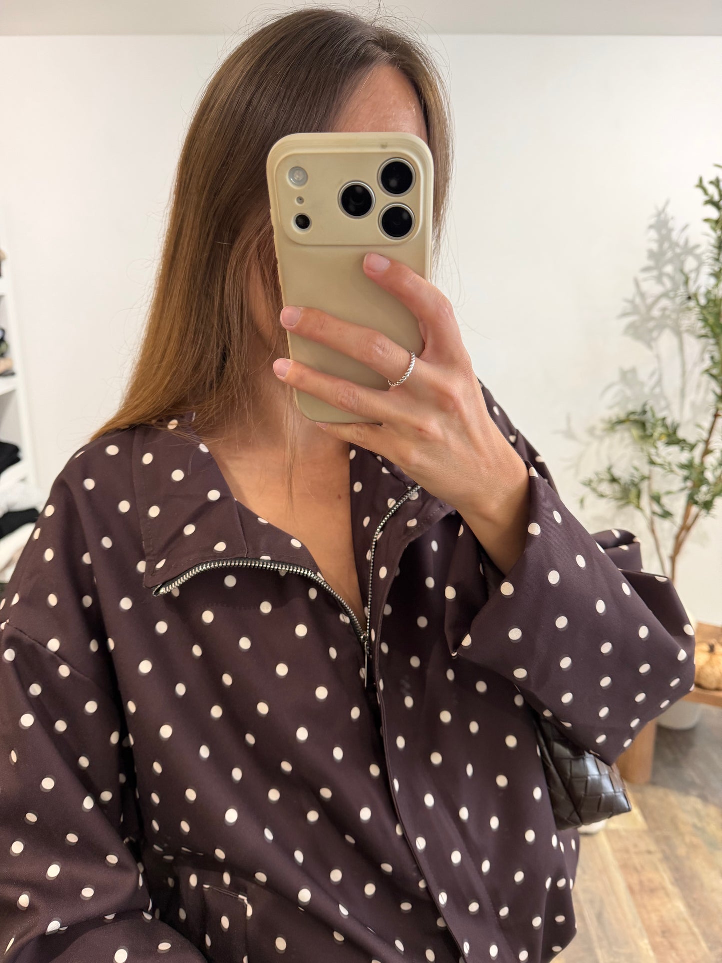 Veste à pois marron