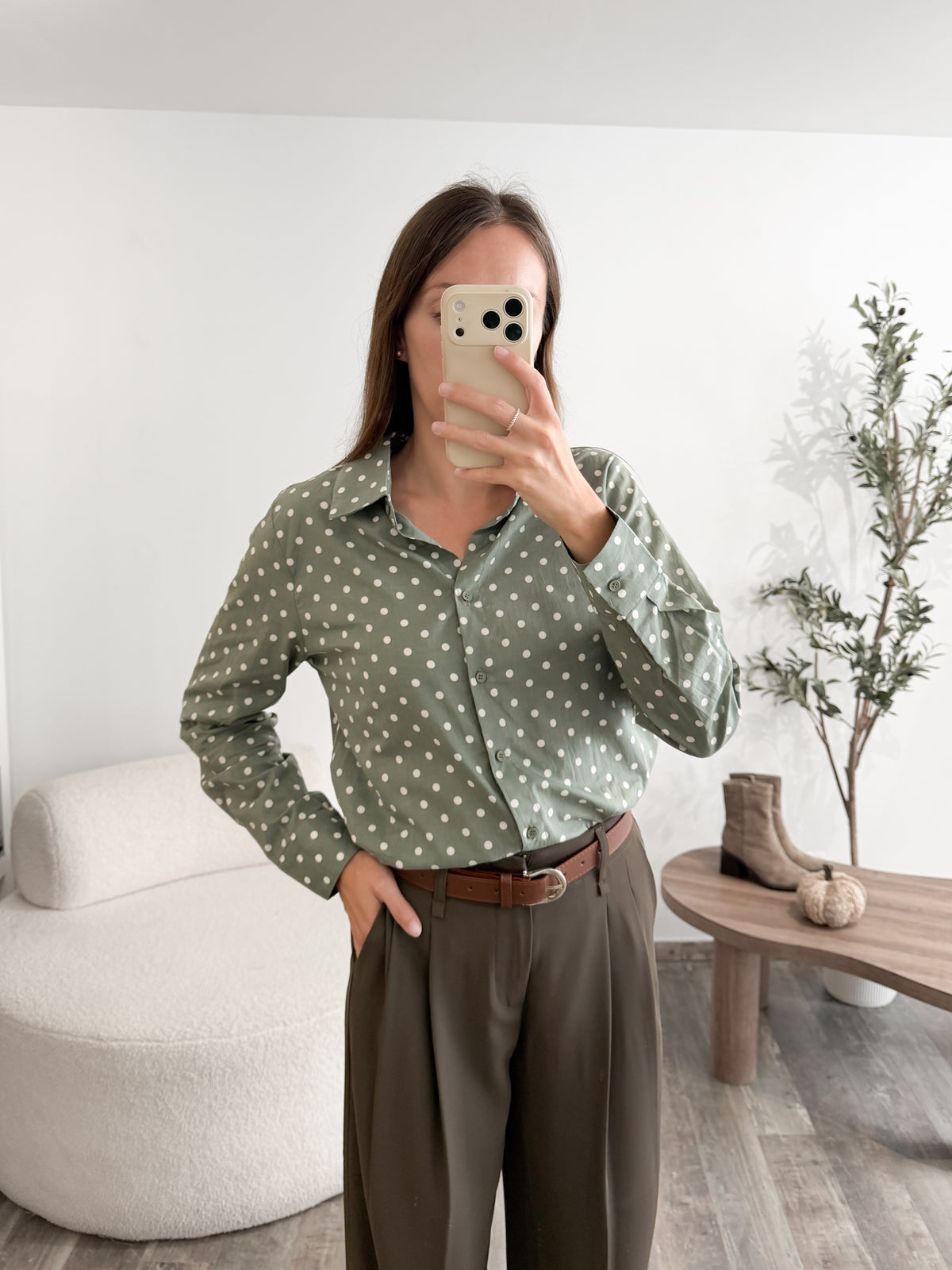 Blouse à pois verte