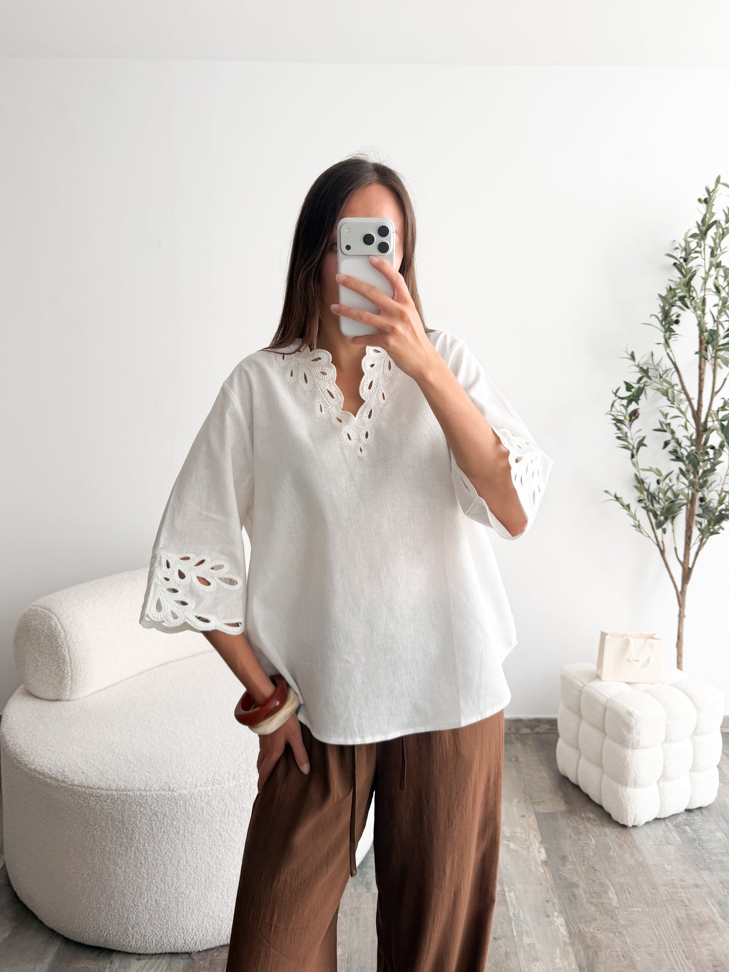 Blouse à broderie anglaise