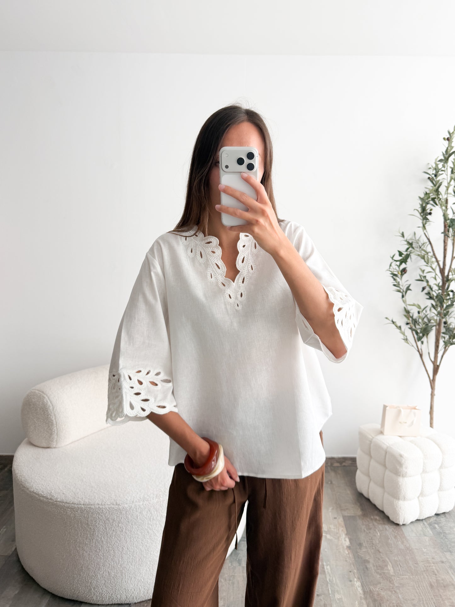 Blouse à broderie anglaise