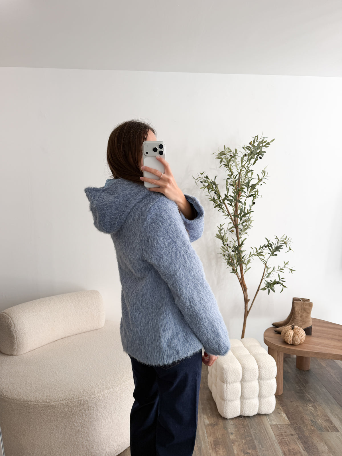Manteau bleu à poils