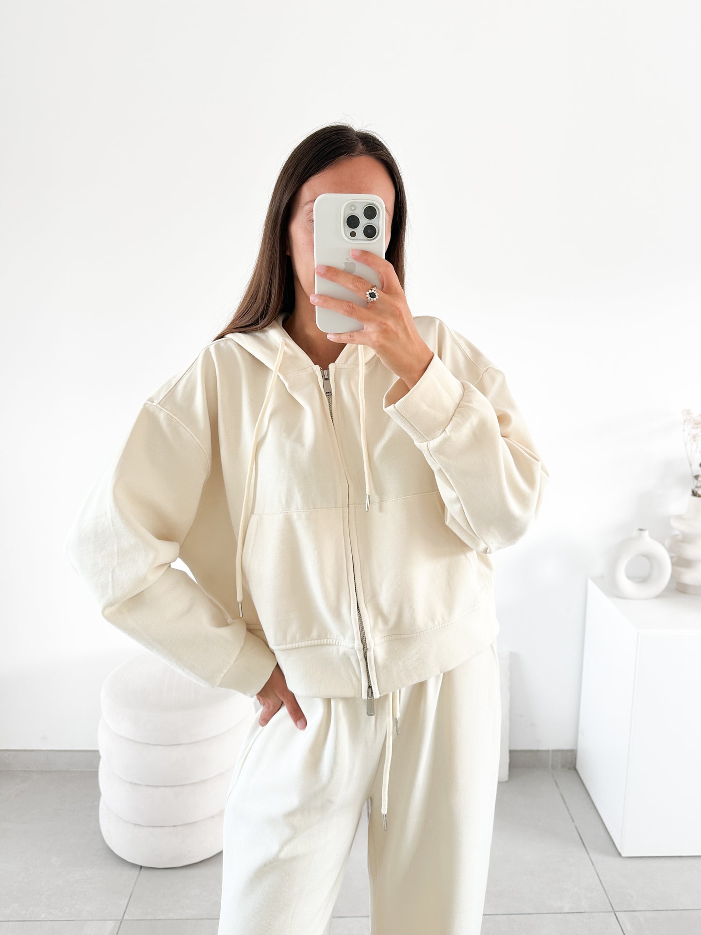 Sweat à zip brodé écru